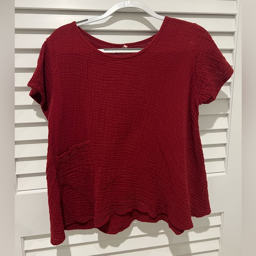 Women’s Red Gauze Material Short Sleeve Too with pocket Size: XS (worn once)